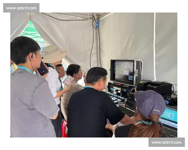 赛事直播中全景呈现精彩瞬间与幕后故事深度解析带你沉浸体验热血时刻 - 副本 (6)