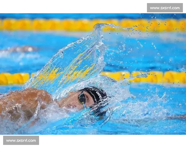 全力拼搏赛场瞬间泳者竞技与荣耀的精彩呈现